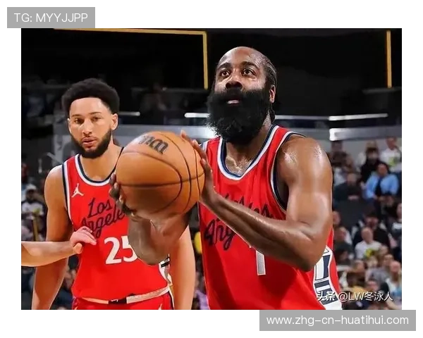 哈登的孤独战斗：35+10+11也难压住球队崩溃！